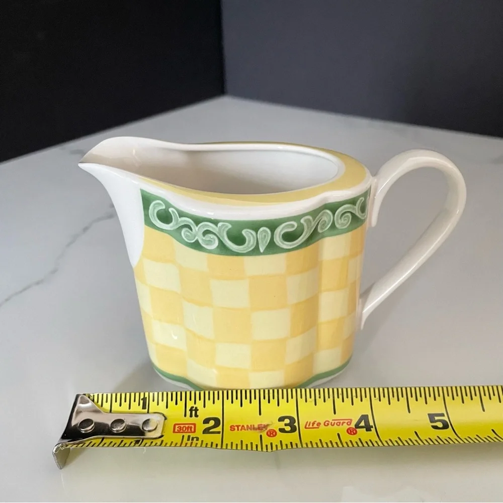 Switch Summerhouse Creamer Pitcher by Villeroy & Boch